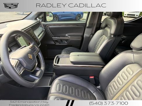 Used 2022 Rivian R1T Launch Edition AWD/4WD image 3
