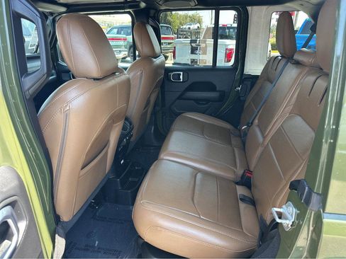 Used 2021 Jeep Wrangler Unlimited Sahara w/ Cold Weather Group image 10