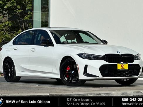 Used 2023 BMW 330i Sedan w/ M Sport Package RWD image 1