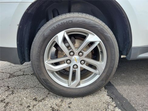 Used 2016 Chevrolet Equinox LTZ w/ Enhanced Convenience Package FWD image 6
