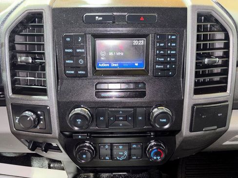 Used 2017 Ford F250 XL w/ Power Equipment Group AWD/4WD image 19