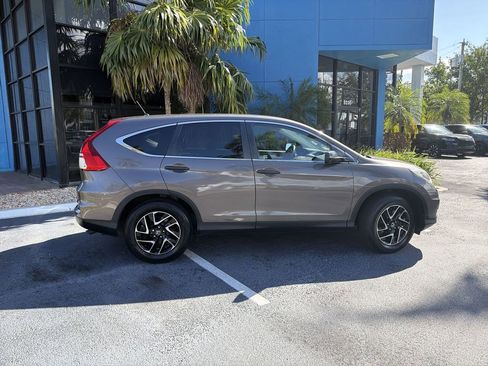 Used 2016 Honda CR-V SE image 9