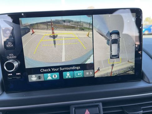 Certified 2025 Honda Pilot Black Edition image 25