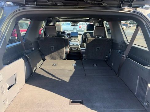 Used 2022 Ford Expedition Max Limited AWD/4WD image 12