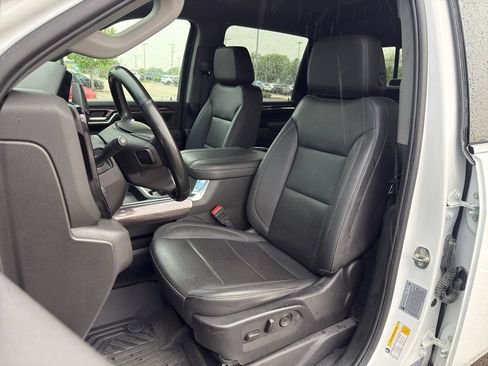 Used 2024 Chevrolet Silverado 2500 LTZ w/ LTZ Convenience Package AWD/4WD image 16