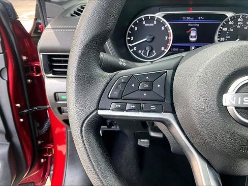 Certified 2024 Nissan Sentra SV FWD image 23