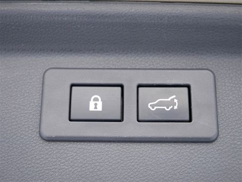 Used 2023 Subaru Forester Limited w/ Popular Package #3 image 13