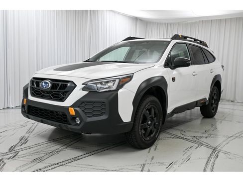 Used 2025 Subaru Outback Wilderness w/ Wilderness Package AWD/4WD image 4
