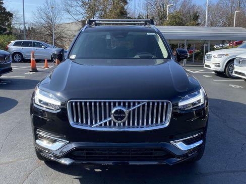 New 2025 Volvo XC90 B6 Ultra w/ Lounge Package image 2