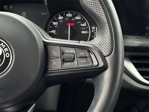 Used 2021 Alfa Romeo Stelvio Sprint w/ Nero Edizione image 15