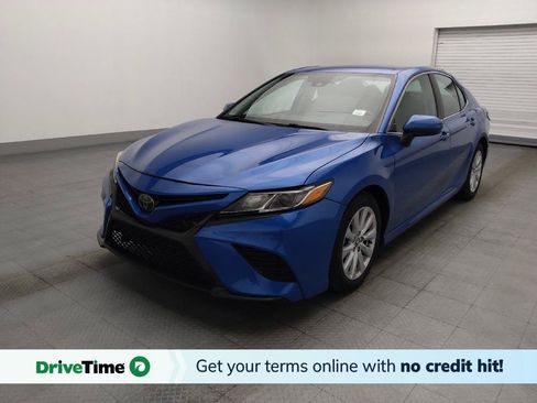 Used 2019 Toyota Camry LE FWD image 1