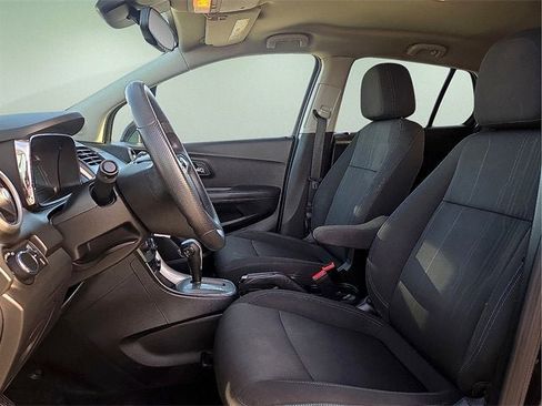Used 2015 Chevrolet Trax LT image 16