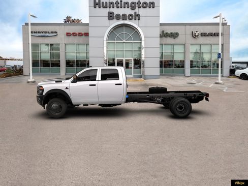 New 2026 RAM 5500 Tradesman image 3