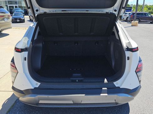 Used 2024 Hyundai Kona Limited AWD/4WD image 13