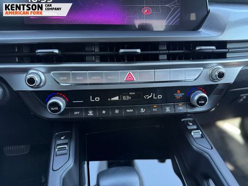 Used 2025 Kia Telluride S AWD/4WD image 22