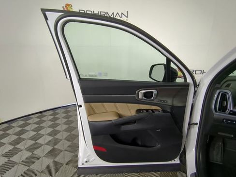 New 2026 Kia Sorento SX Prestige w/ Olive Brown Leather Package image 19