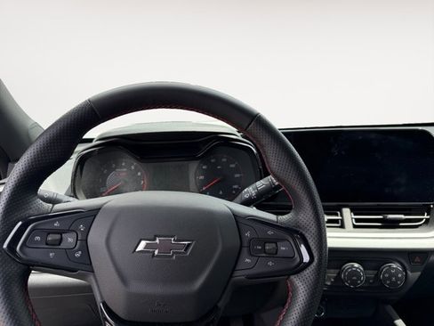 Certified 2024 Chevrolet Trax RS w/ Driver Confidence Package FWD image 12