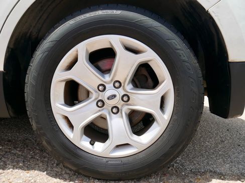 Used 2012 Ford Edge SE image 5