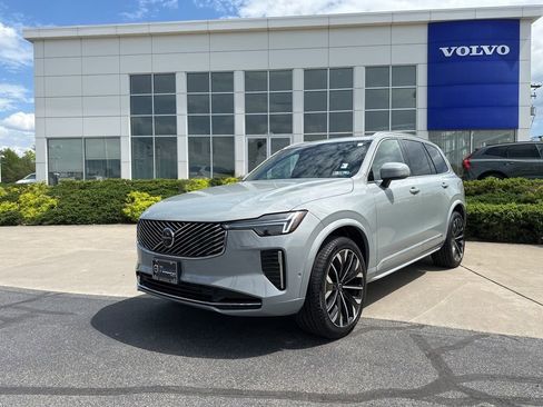 Certified 2025 Volvo XC90 B6 Plus AWD/4WD image 45