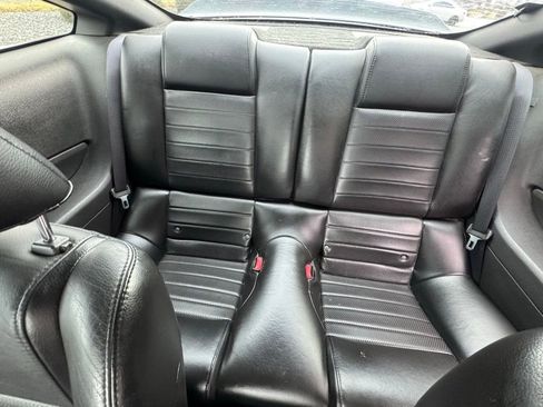 Used 2006 Ford Mustang GT image 36