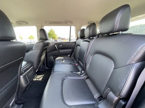 Used 2024 Nissan Armada SV image 26
