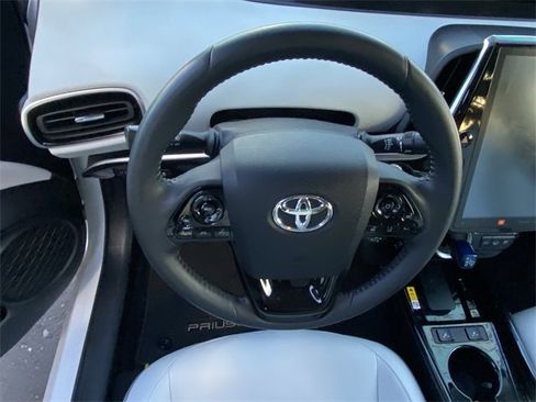 Used 2021 Toyota Prius Prime Limited image 14