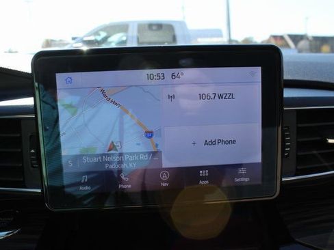 Used 2023 Ford Explorer Limited image 18