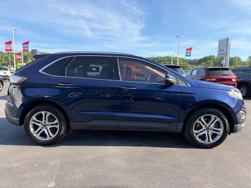Used 2016 Ford Edge Titanium w/ Technology Package AWD/4WD image 3