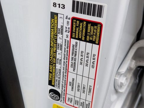 Used 2024 Toyota Tacoma SR AWD/4WD image 17