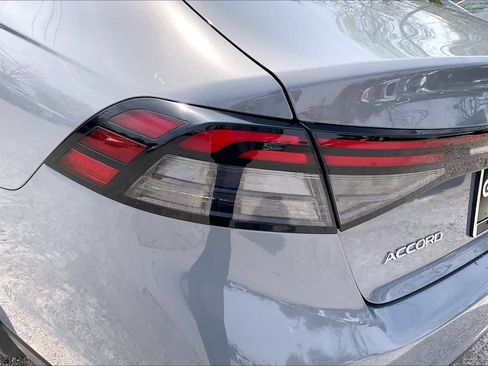 Used 2025 Honda Accord SE image 29