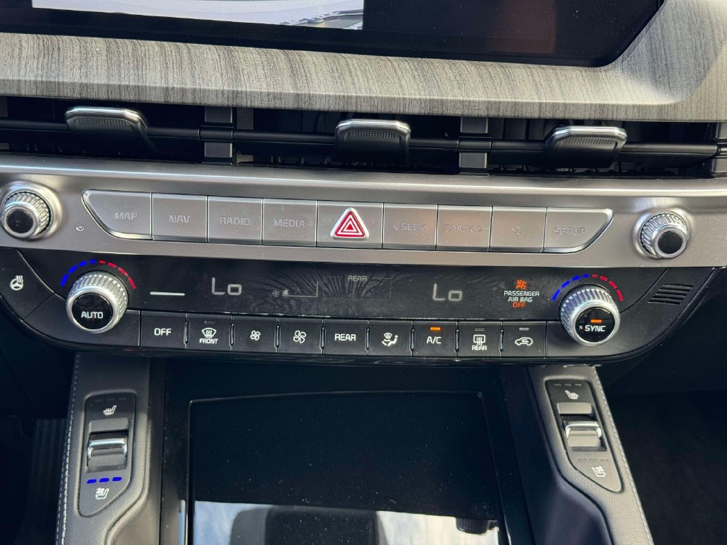 Used 2025 Kia Telluride EX AWD/4WD image 30
