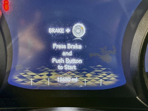 Used 2025 Jeep Wrangler Unlimited Sahara image 15