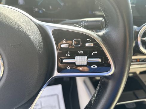 Used 2022 Mercedes-Benz GLA 250 image 18