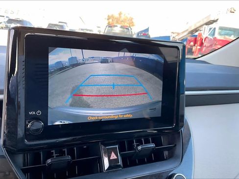 Used 2024 Toyota Corolla LE image 26