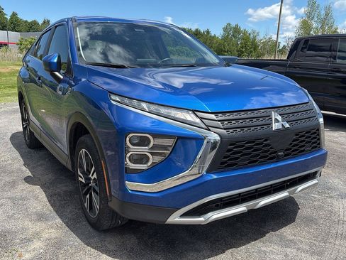 Used 2024 Mitsubishi Eclipse Cross SE AWD/4WD image 2