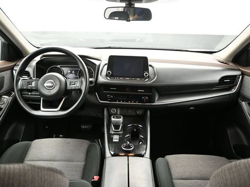 Used 2023 Nissan Rogue SV AWD/4WD image 18