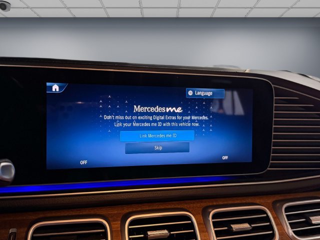 Certified 2025 Mercedes-Benz GLE 450 4MATIC image 26