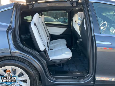 Used 2017 Tesla Model X 100D image 55