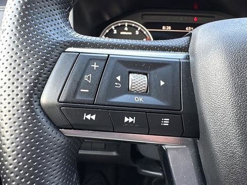 Used 2025 Mitsubishi Outlander SE image 19