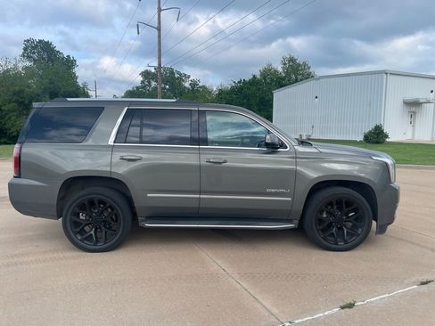 Used 2017 GMC Yukon Denali w/ Open Road Package AWD/4WD image 4