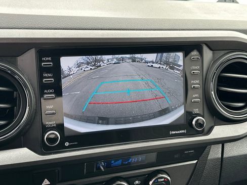 Used 2022 Toyota Tacoma TRD Off-Road image 28