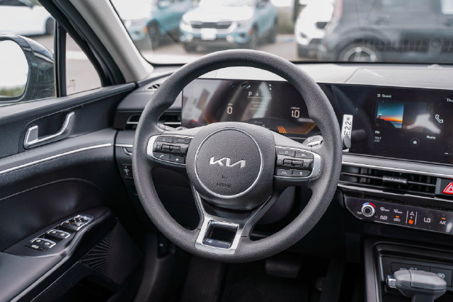 New 2026 Kia K5 LXS FWD image 16