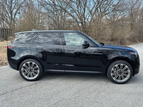 New 2026 Land Rover Range Rover Sport SE AWD/4WD image 4