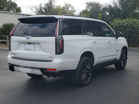 Certified 2024 Cadillac Escalade V w/ LPO, ONYX Package image 5