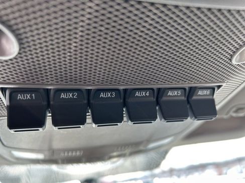 Used 2019 Ford F550 4x4 Regular Cab Super Duty image 21