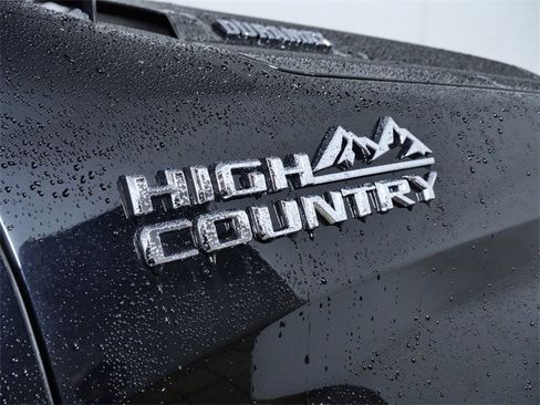 Used 2023 Chevrolet Silverado 1500 High Country w/ Technology Package image 9
