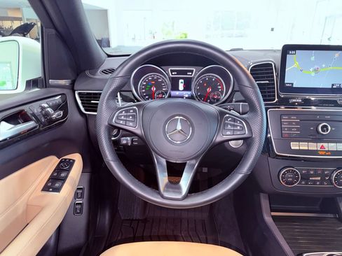 Used 2018 Mercedes-Benz GLS 450 4MATIC image 19