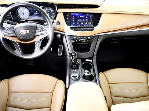 Used 2021 Cadillac XT5 Sportv w/ Platinum Package image 27