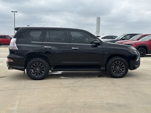 Certified 2023 Lexus GX 460 Premium w/ Premium Package AWD/4WD image 4
