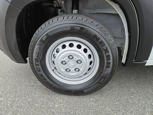 Used 2025 RAM ProMaster 3500 FWD image 9